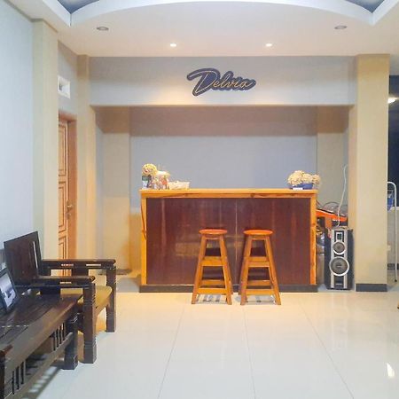 Delvia Bromo Homestay Mitra Reddoorz Pasuruan Eksteriør bilde