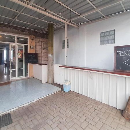 Delvia Bromo Homestay Mitra Reddoorz Pasuruan Eksteriør bilde