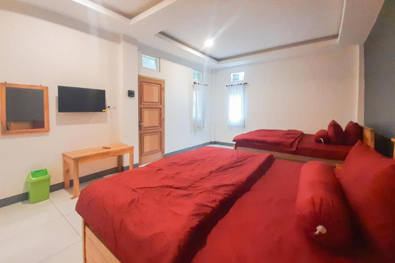 Delvia Bromo Homestay Mitra Reddoorz Pasuruan Eksteriør bilde