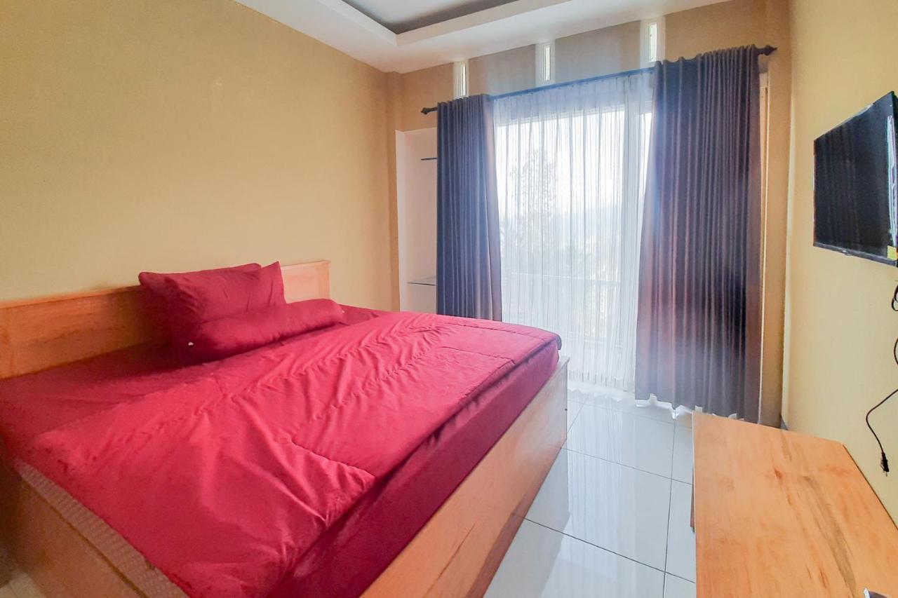 Delvia Bromo Homestay Mitra Reddoorz Pasuruan Eksteriør bilde